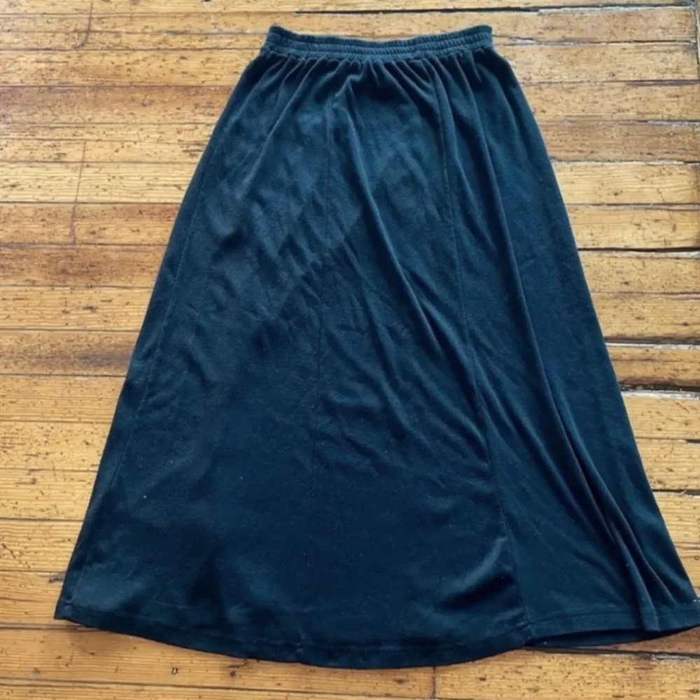 C P Collection Vintage Elastic Waist Black Maxi Skirt Size Small‎